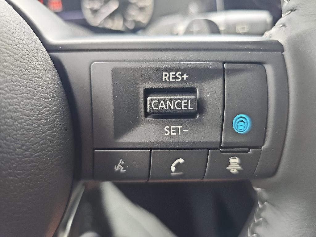 new 2025 Nissan Pathfinder car, priced at $38,283