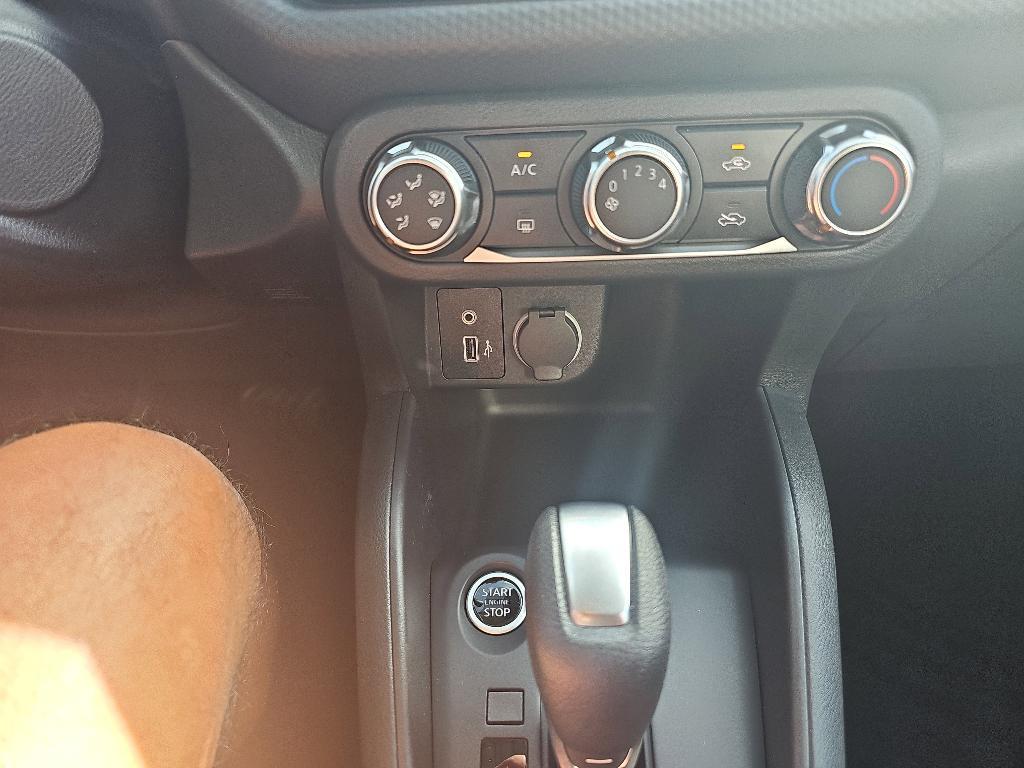 new 2025 Nissan Kicks Play car, priced at $22,850