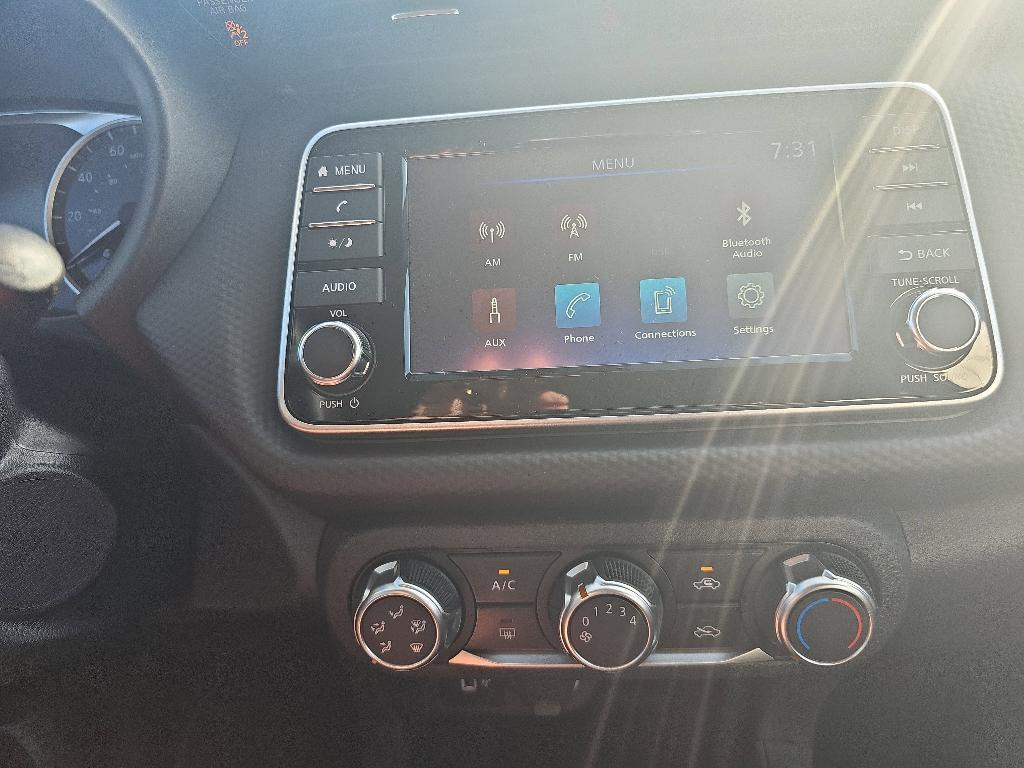 new 2025 Nissan Kicks Play car, priced at $22,850