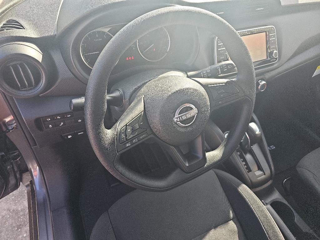 new 2025 Nissan Kicks Play car, priced at $22,850