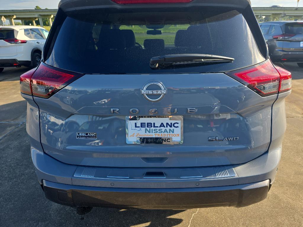 new 2025 Nissan Rogue car, priced at $32,275