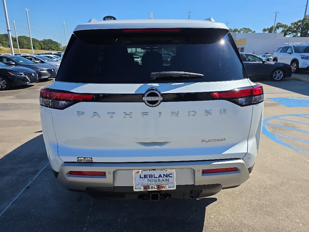 new 2025 Nissan Pathfinder car, priced at $42,256