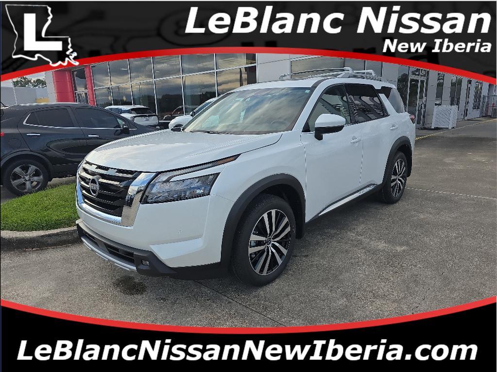 new 2025 Nissan Pathfinder car, priced at $42,622