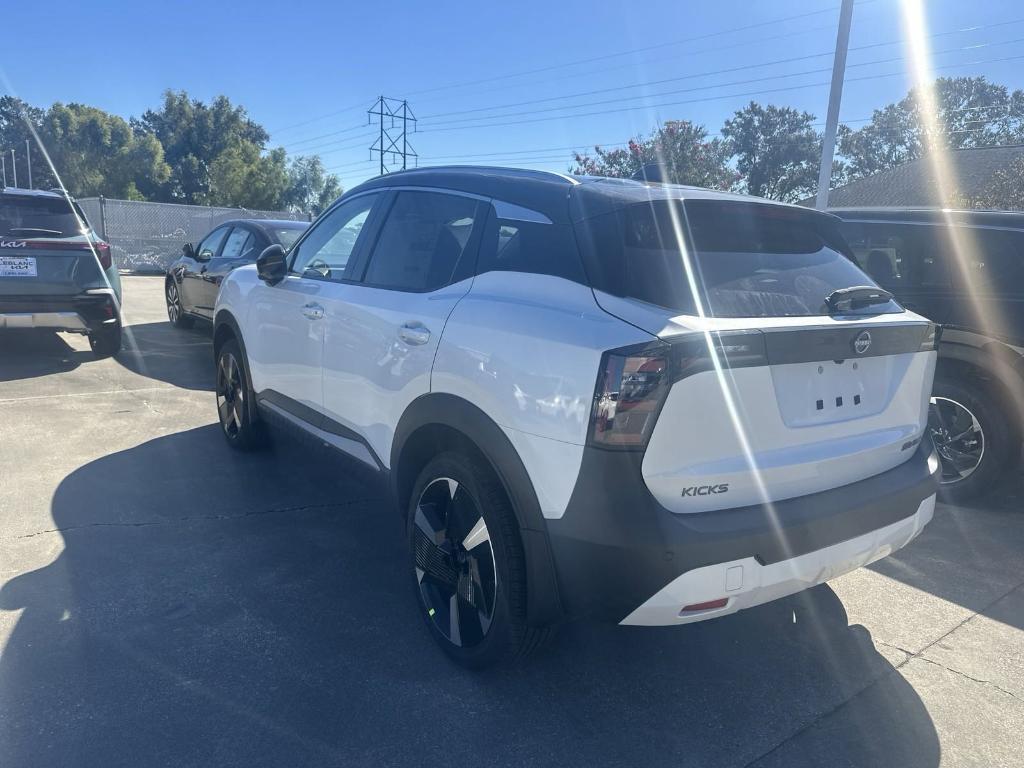 new 2025 Nissan Kicks car, priced at $29,090