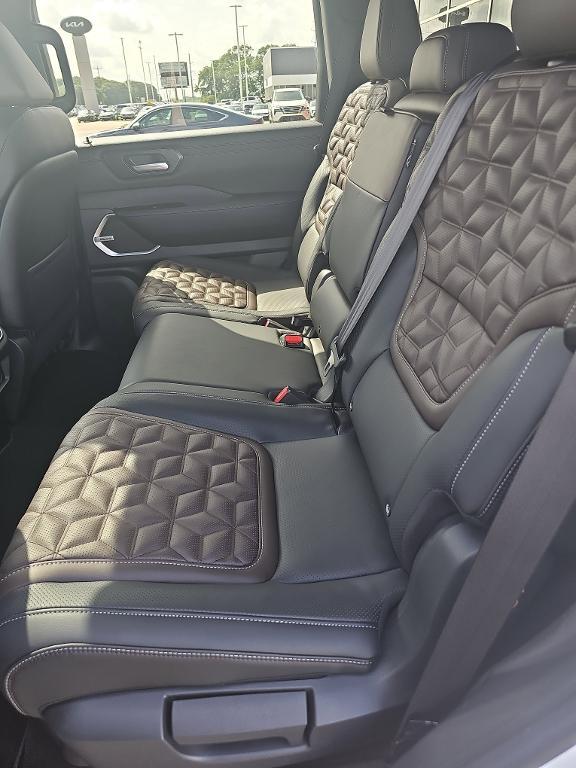 new 2025 Nissan Armada car, priced at $72,110
