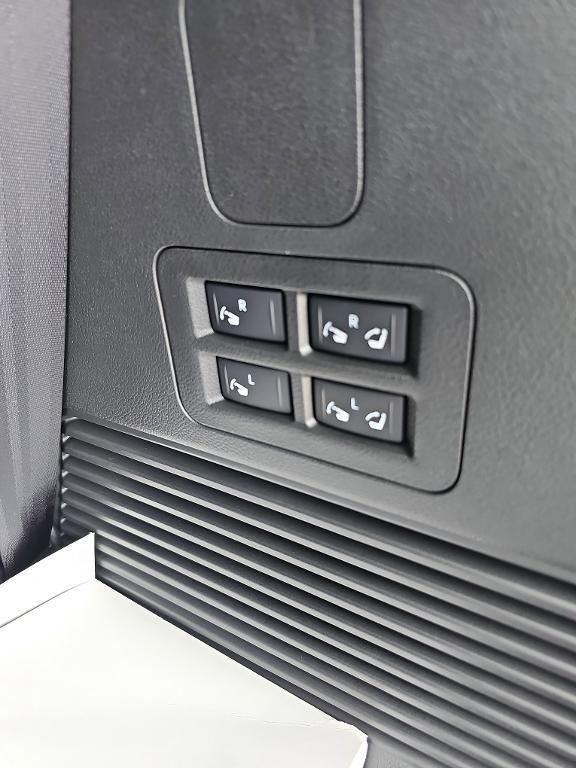 new 2025 Nissan Armada car, priced at $63,180