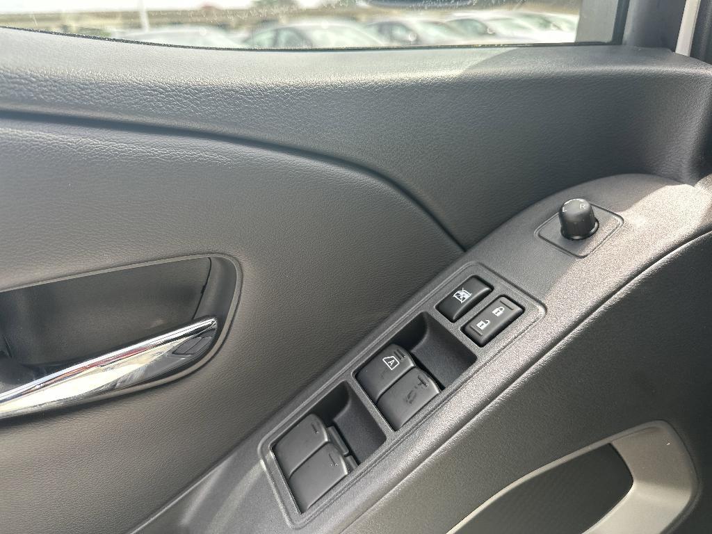 new 2025 Nissan Frontier car, priced at $33,326