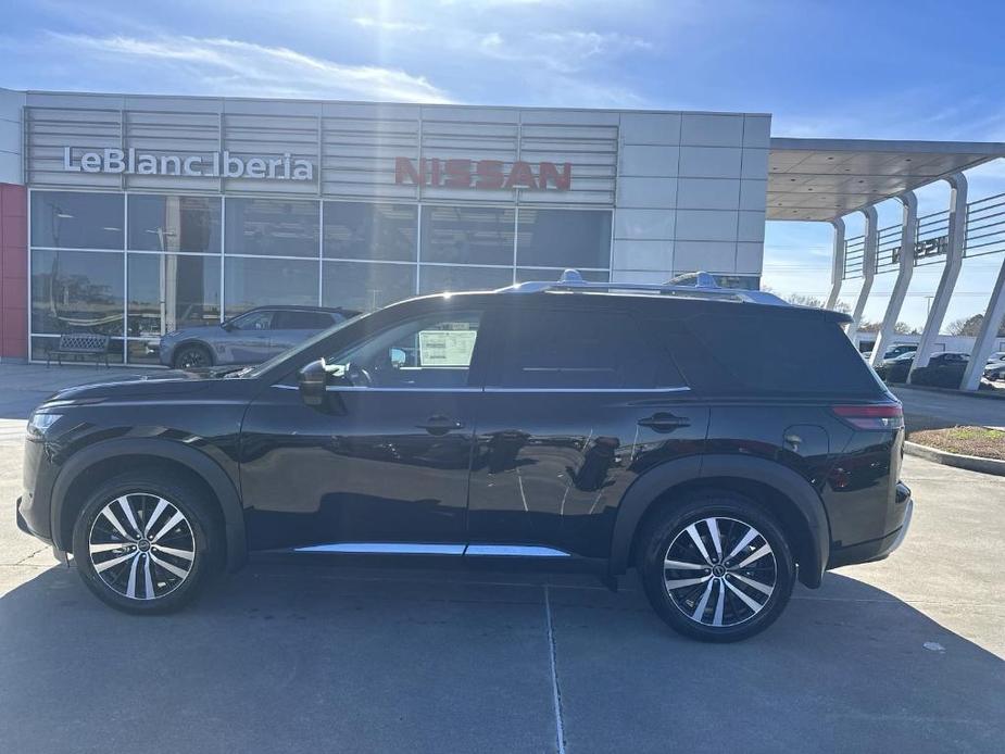 new 2024 Nissan Pathfinder car, priced at $45,210