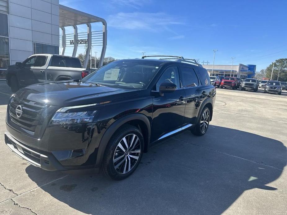 new 2024 Nissan Pathfinder car, priced at $45,210