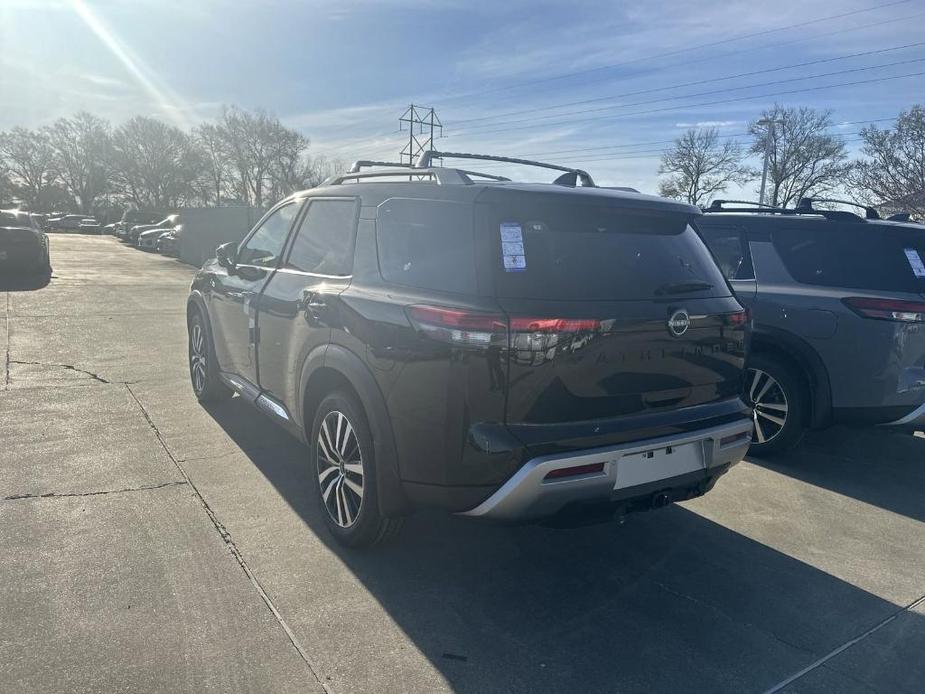 new 2024 Nissan Pathfinder car, priced at $44,210