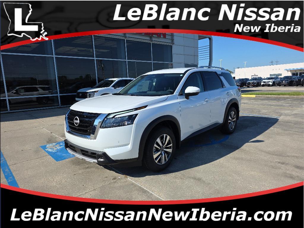 new 2025 Nissan Pathfinder car, priced at $35,456