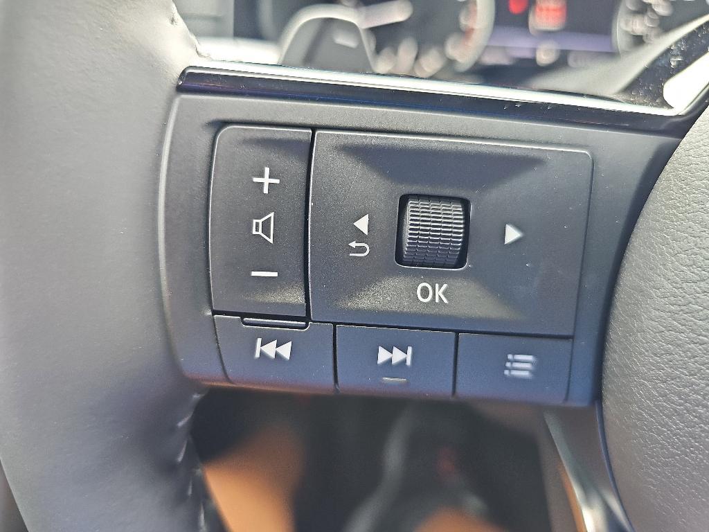 new 2025 Nissan Pathfinder car, priced at $37,930