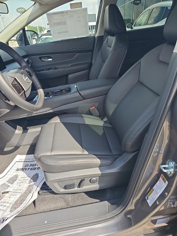 new 2025 Nissan Murano car, priced at $40,053