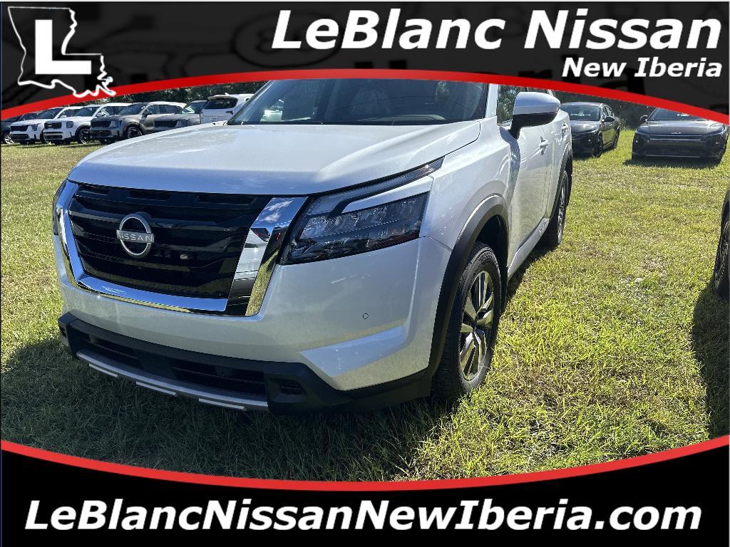 new 2025 Nissan Pathfinder car, priced at $35,777