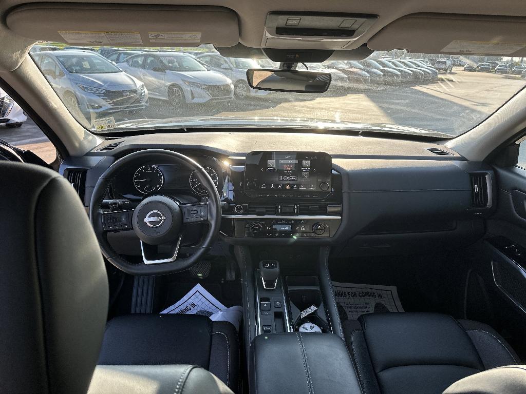 used 2023 Nissan Pathfinder car, priced at $26,899