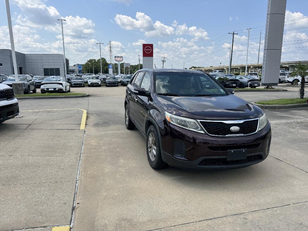 used 2014 Kia Sorento car, priced at $9,899