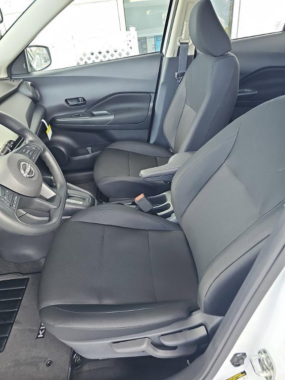 new 2025 Nissan Kicks Play car, priced at $22,850