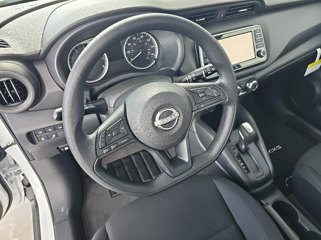 new 2025 Nissan Kicks Play car, priced at $22,850