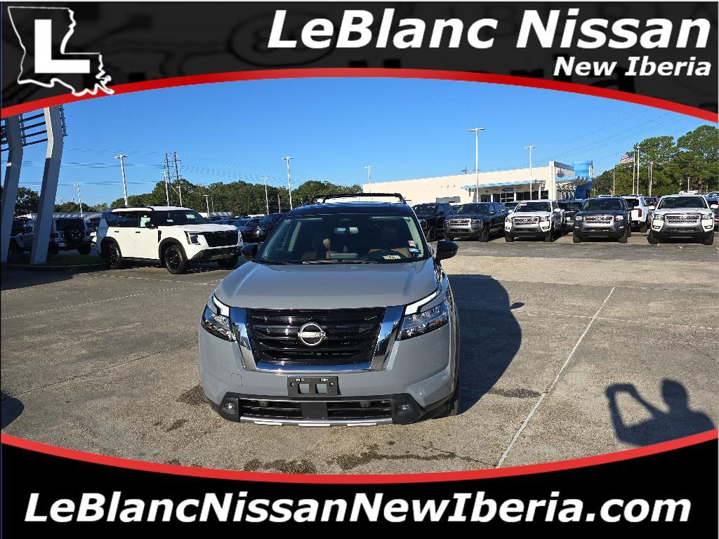 used 2022 Nissan Pathfinder car, priced at $31,899
