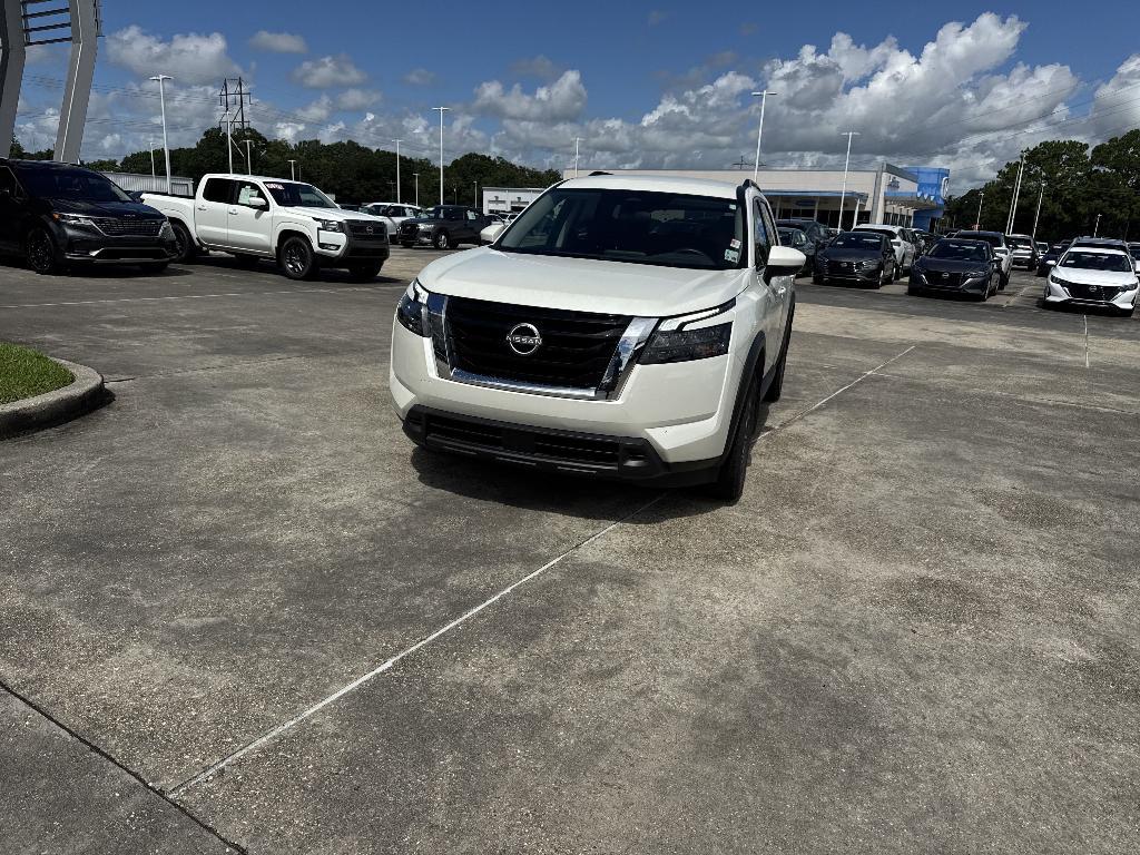 used 2024 Nissan Pathfinder car, priced at $28,899