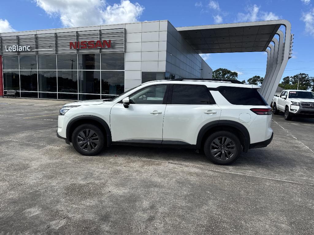 used 2024 Nissan Pathfinder car, priced at $28,899