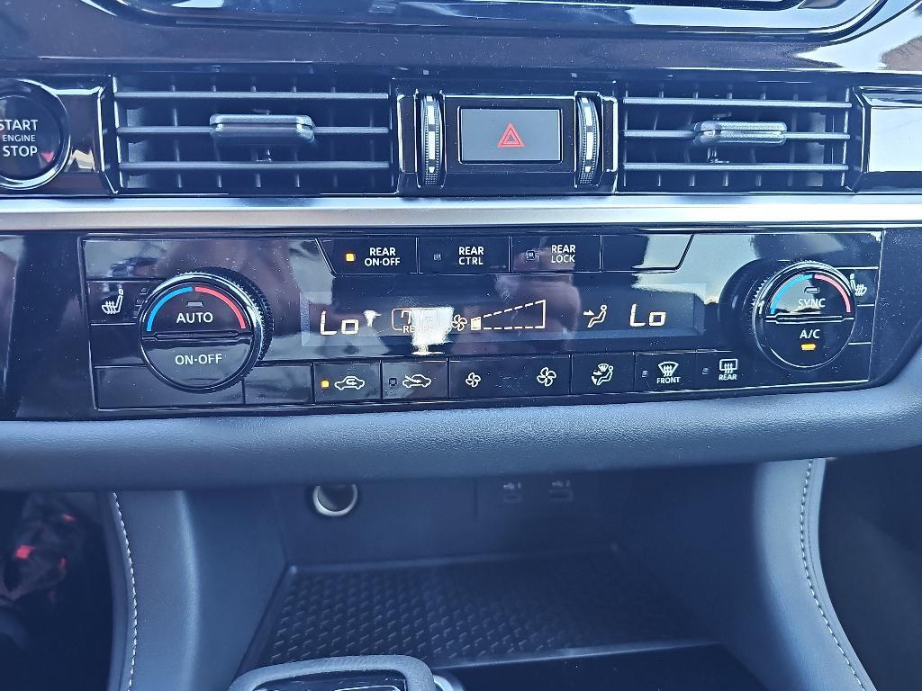 new 2025 Nissan Pathfinder car, priced at $34,792