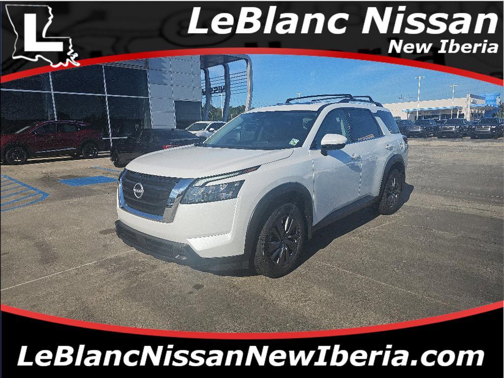 new 2025 Nissan Pathfinder car, priced at $39,792