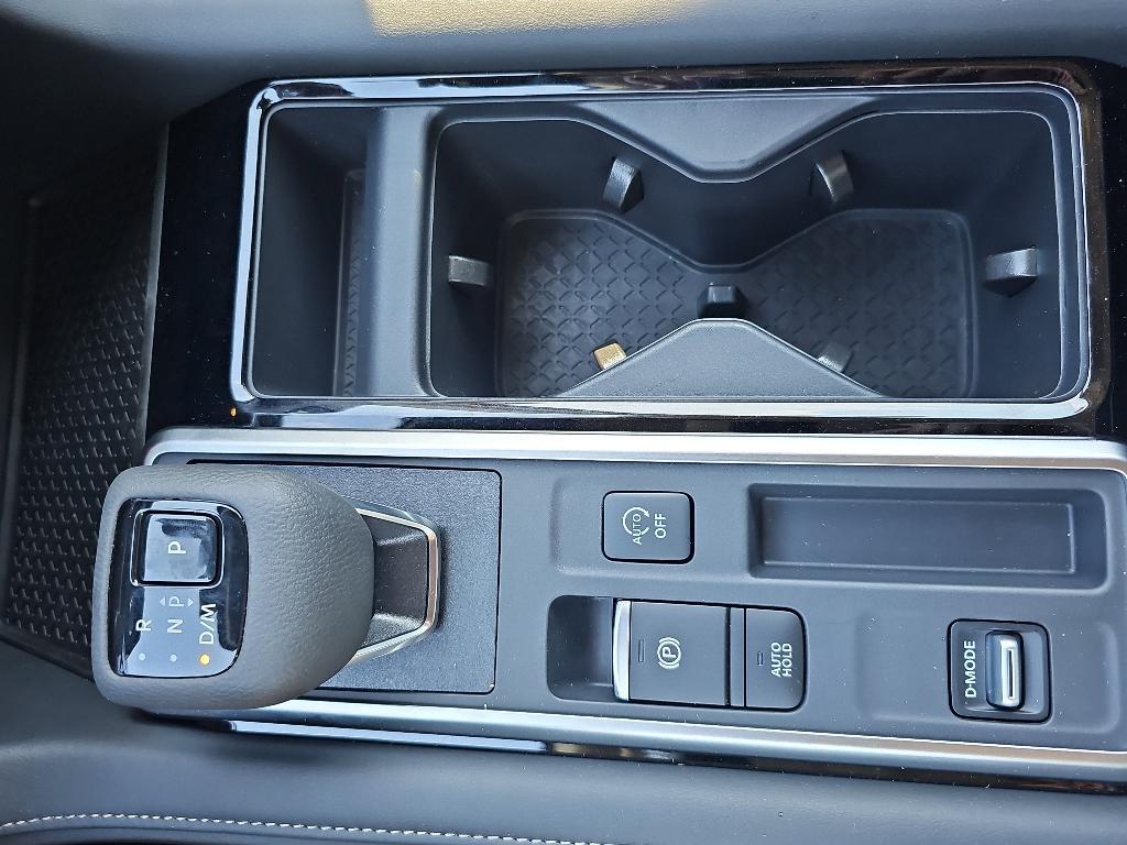 new 2025 Nissan Pathfinder car, priced at $34,792