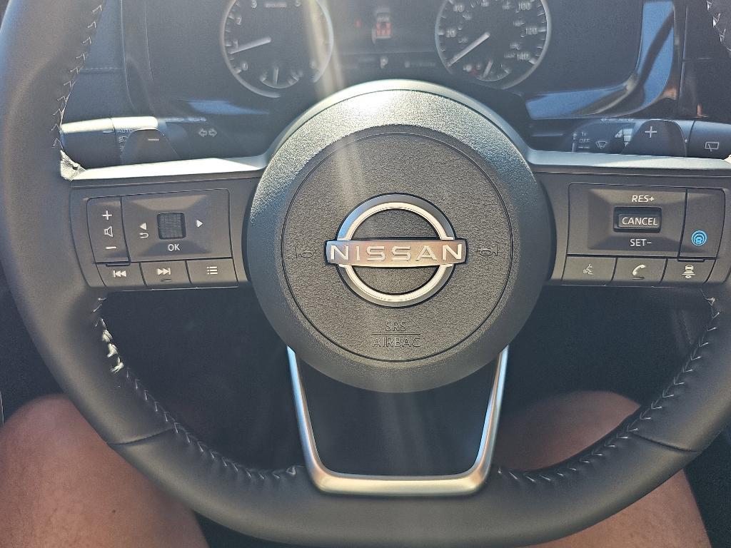 new 2025 Nissan Pathfinder car, priced at $34,792