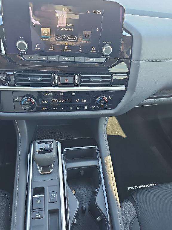 new 2025 Nissan Pathfinder car, priced at $34,792