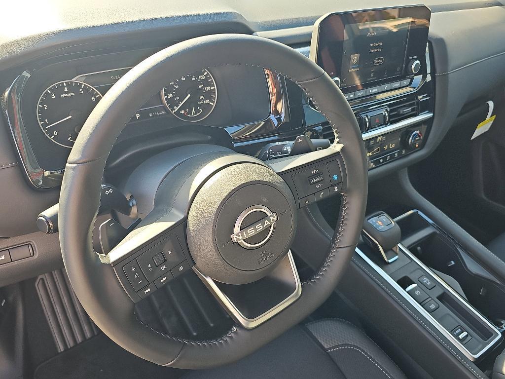 new 2025 Nissan Pathfinder car, priced at $34,792