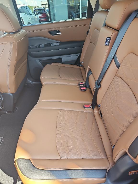 new 2025 Nissan Pathfinder car, priced at $47,309