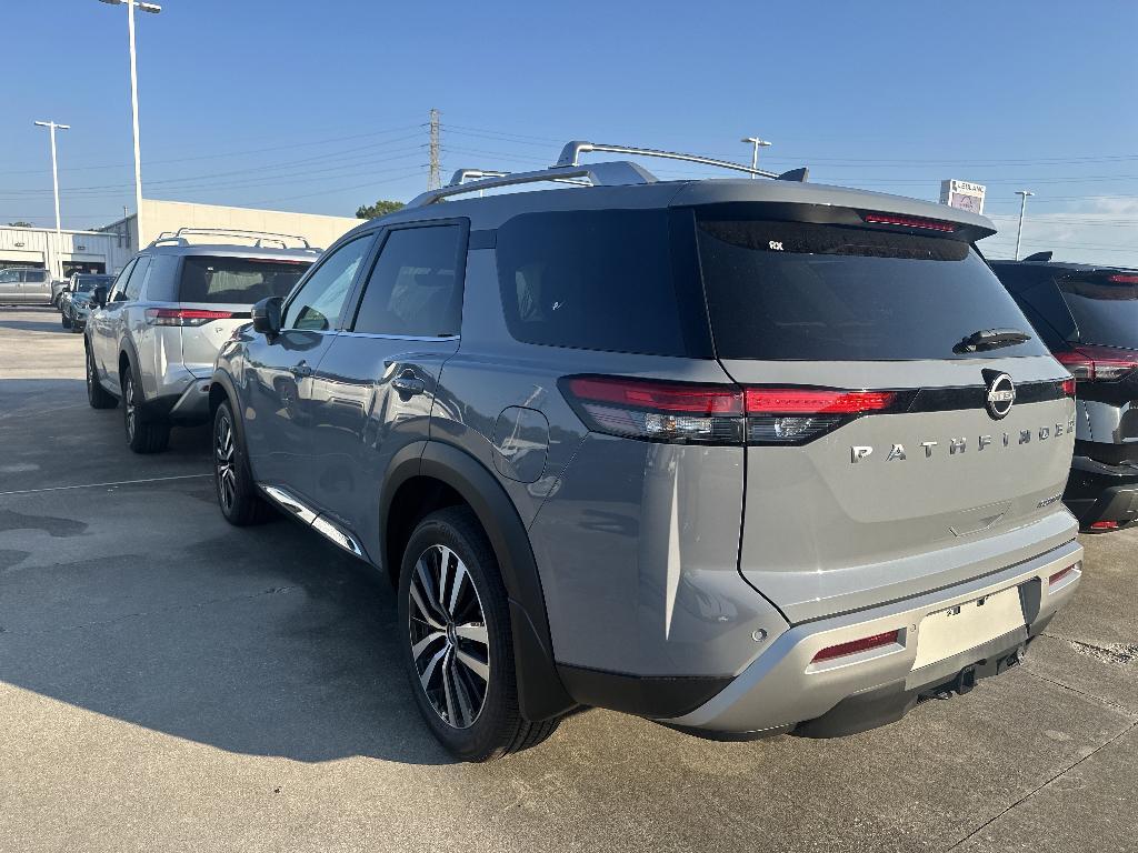 new 2025 Nissan Pathfinder car, priced at $47,309