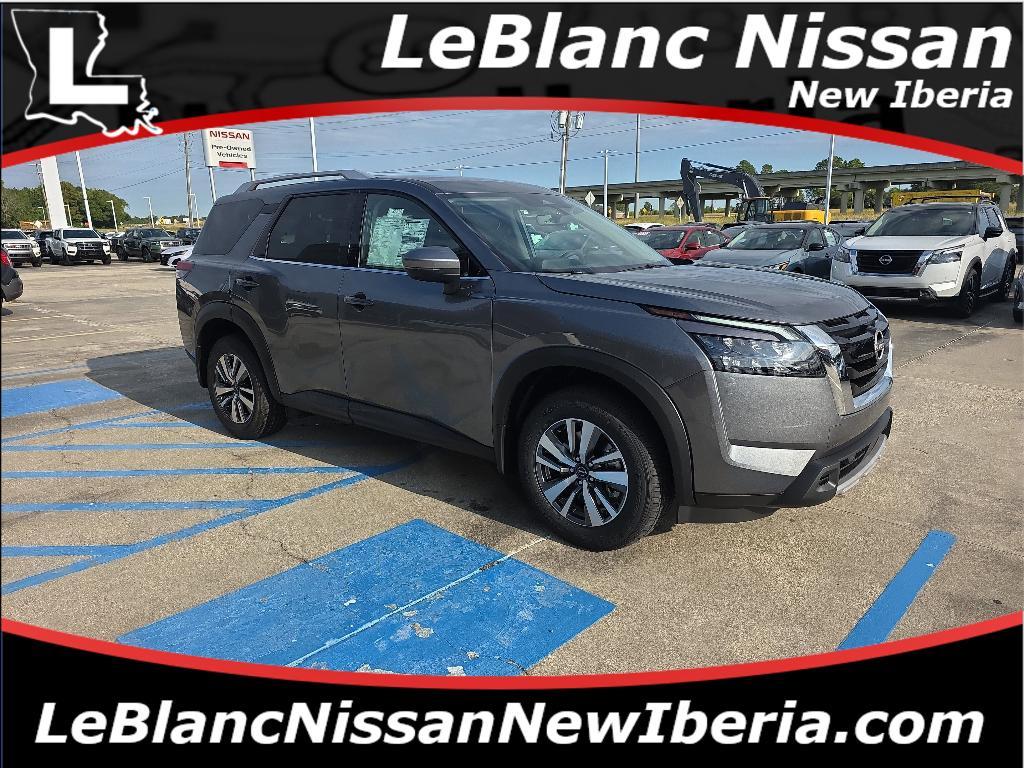 new 2025 Nissan Pathfinder car, priced at $35,052