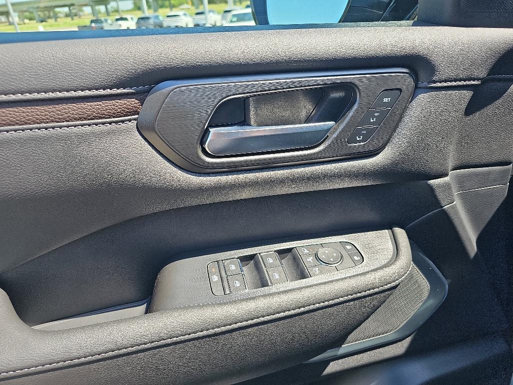 new 2025 Nissan Armada car, priced at $70,200