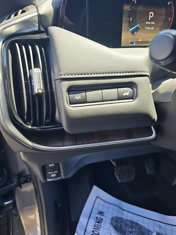 new 2025 Nissan Armada car, priced at $70,200