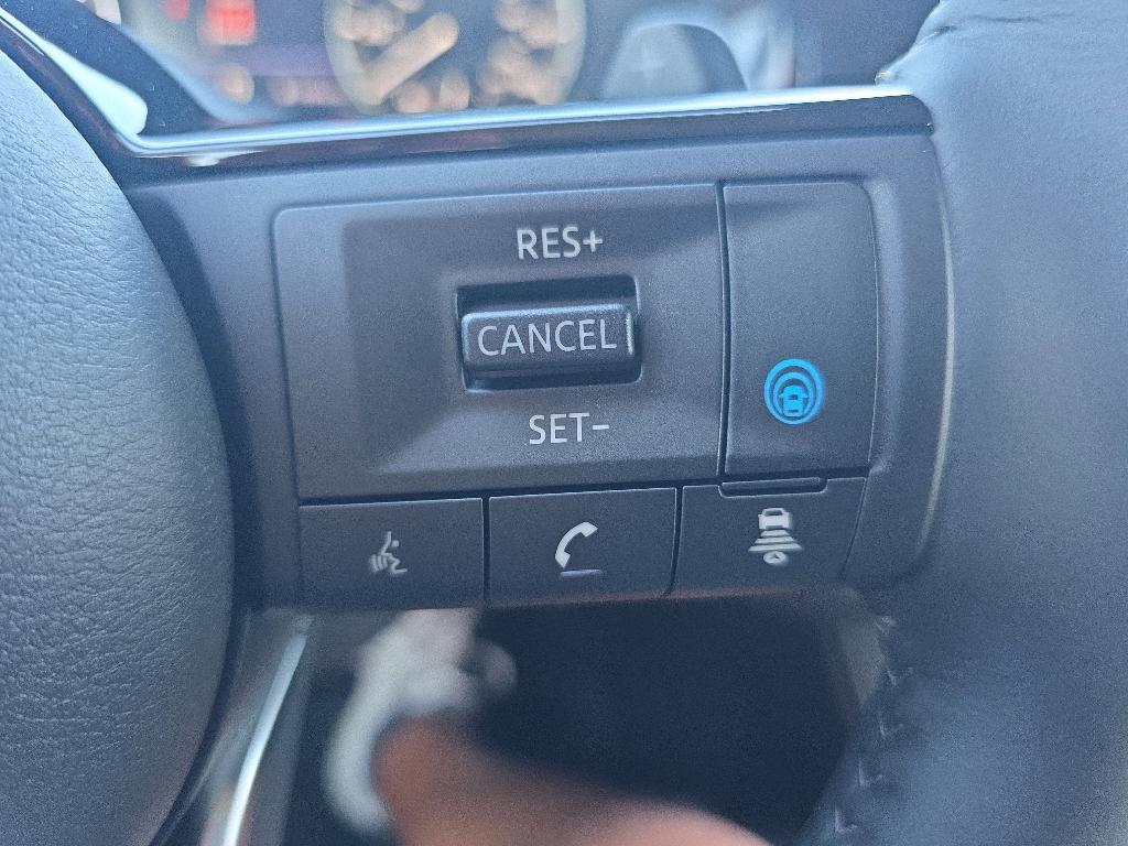 new 2025 Nissan Pathfinder car, priced at $35,452