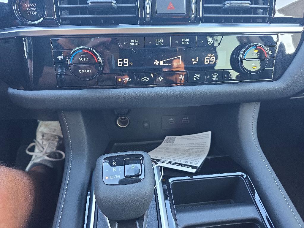 new 2025 Nissan Pathfinder car, priced at $35,452