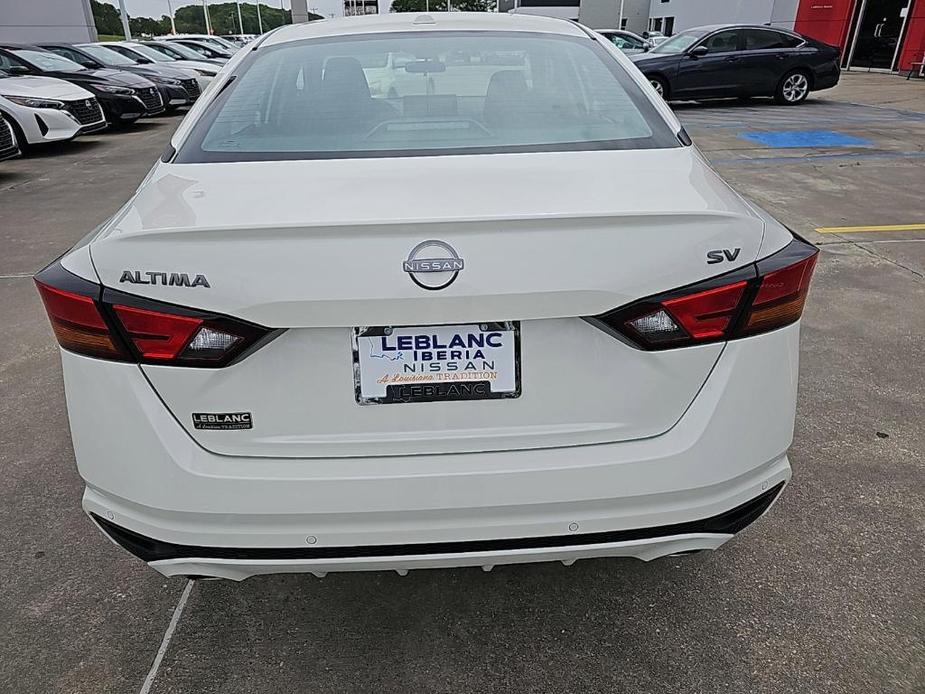 new 2024 Nissan Altima car, priced at $27,980