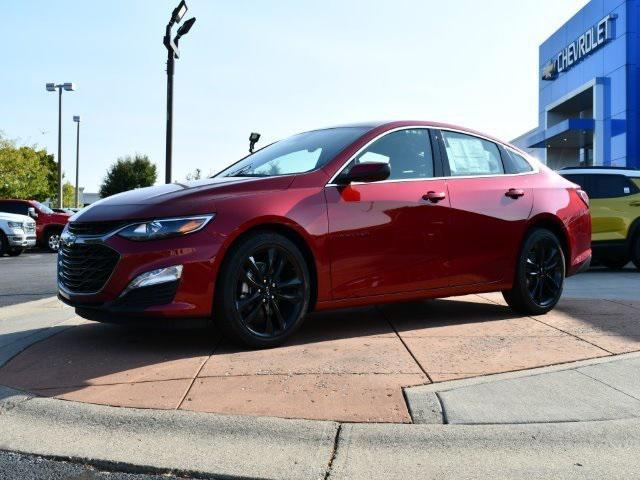 new 2025 Chevrolet Malibu car, priced at $30,685