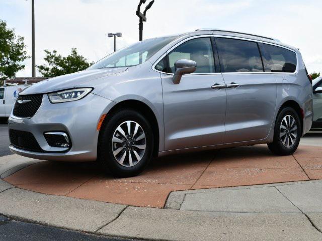 used 2021 Chrysler Pacifica car, priced at $24,024