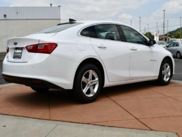 new 2025 Chevrolet Malibu car, priced at $26,995