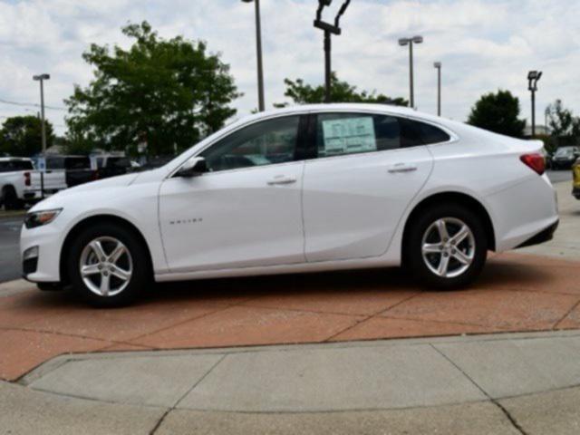 new 2025 Chevrolet Malibu car, priced at $26,995