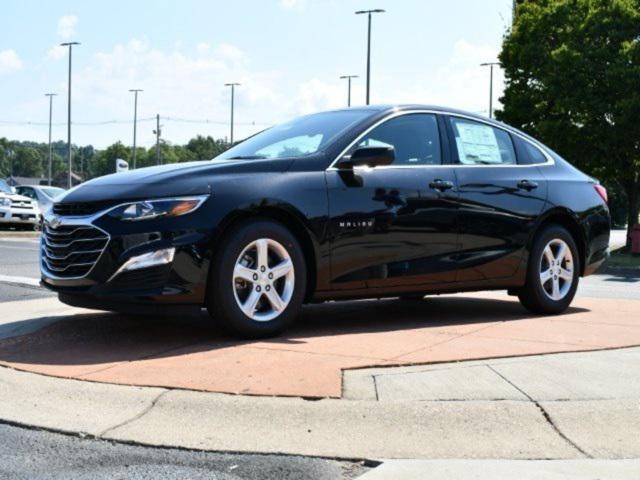 new 2025 Chevrolet Malibu car, priced at $26,995