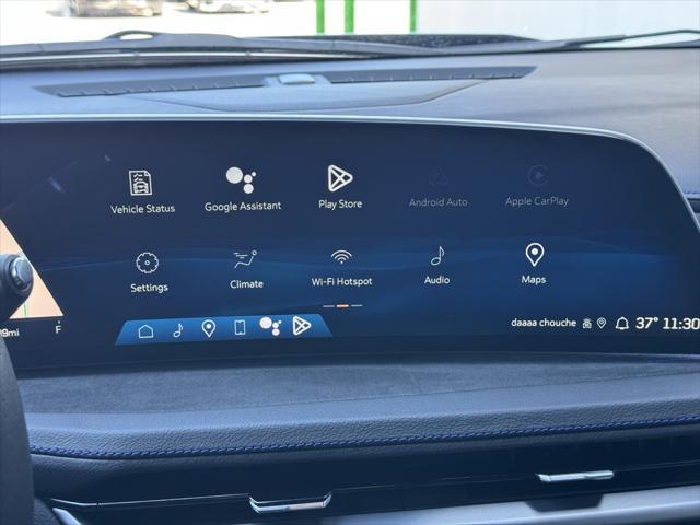 used 2024 Cadillac XT4 car, priced at $43,979