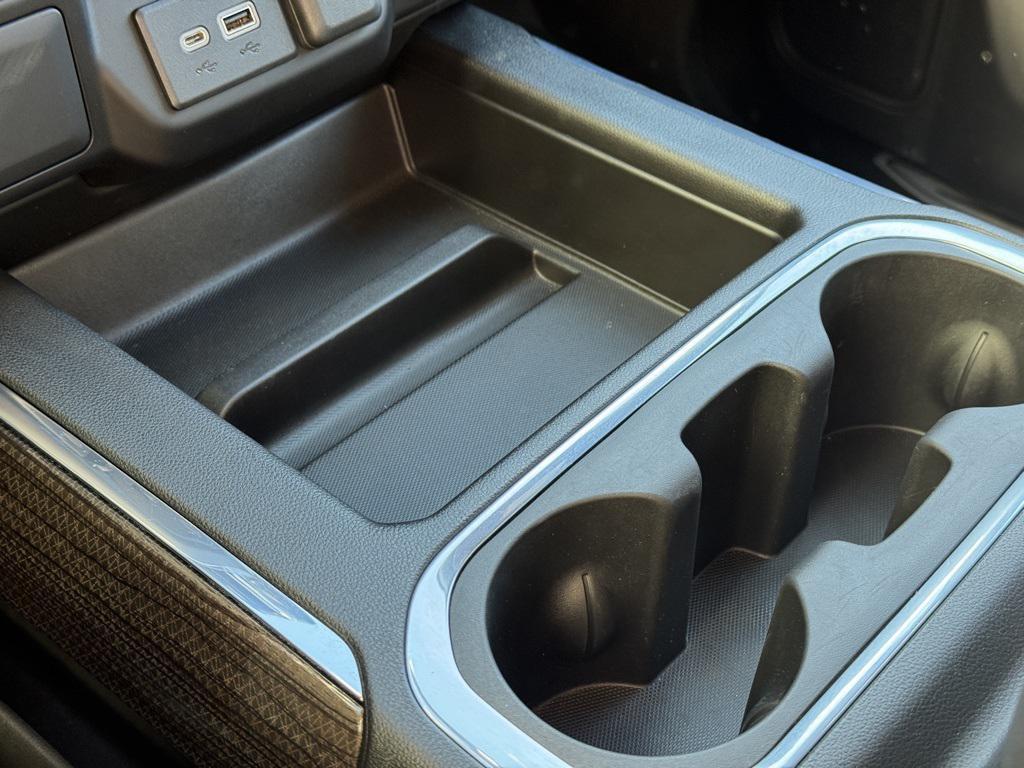 used 2022 Chevrolet Silverado 1500 car, priced at $41,979