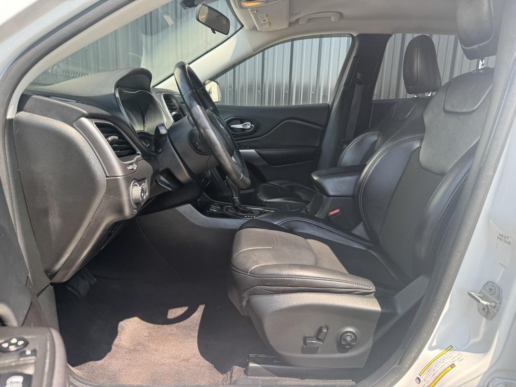 used 2019 Jeep Cherokee car, priced at $14,879