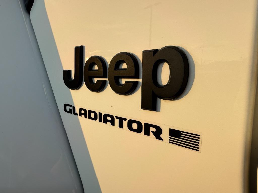 used 2023 Jeep Gladiator car, priced at $36,979