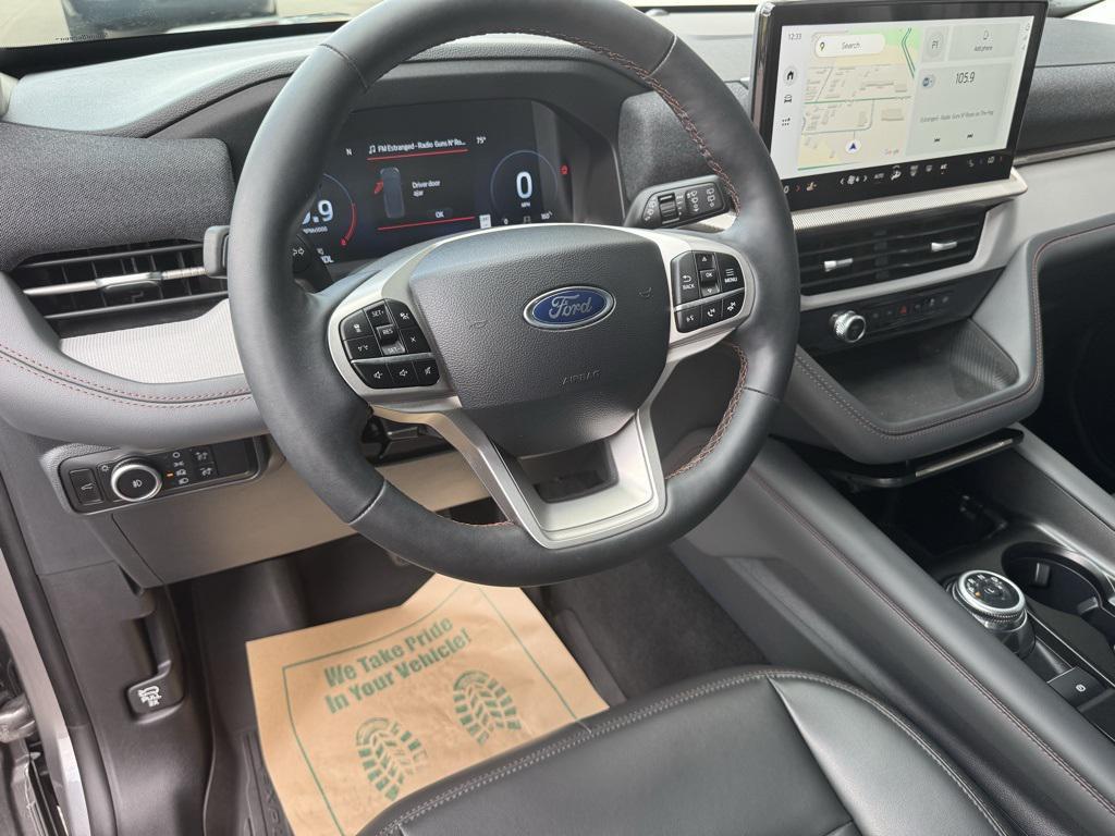 used 2025 Ford Explorer car, priced at $40,979