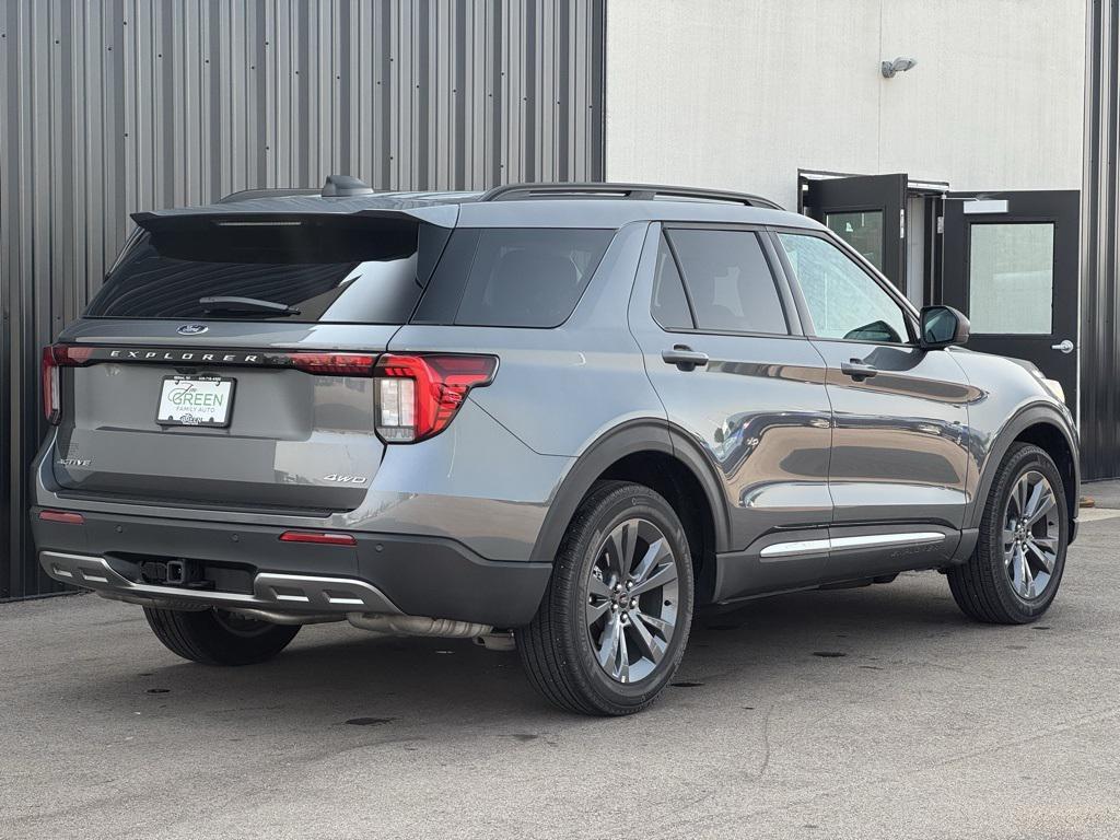used 2025 Ford Explorer car, priced at $40,979
